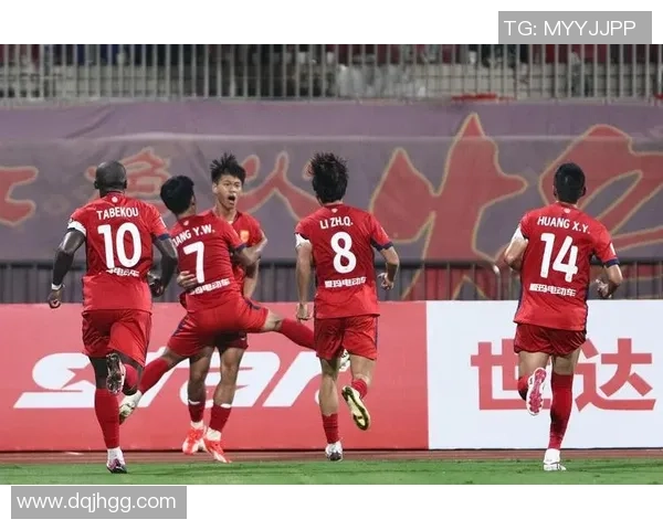 赛后分析：北京足球队与重庆足球队在战术灵活性上的较量与启示