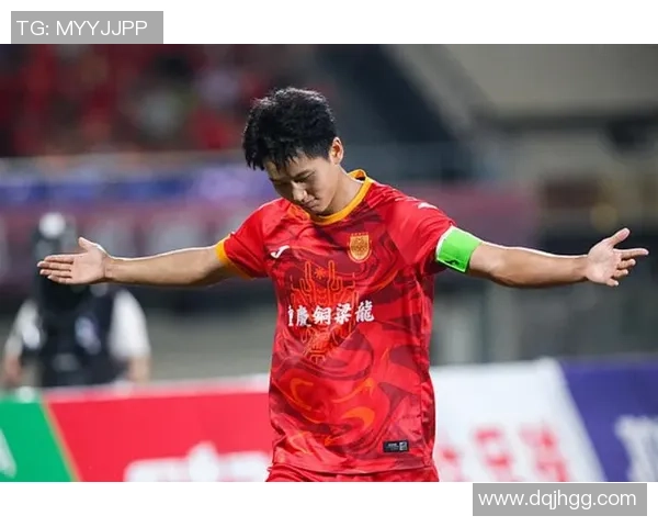 重庆足球队灵活性排名第六引发关注展现球队实力与潜力