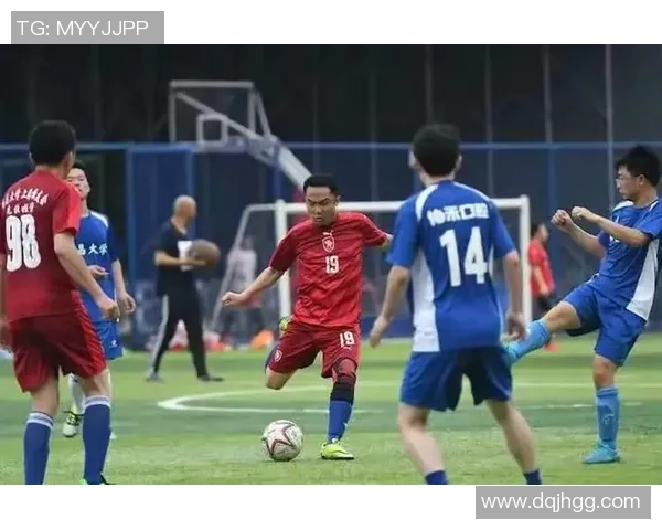 重庆足球队与杭州足球队赛后分析实力对比与未来展望