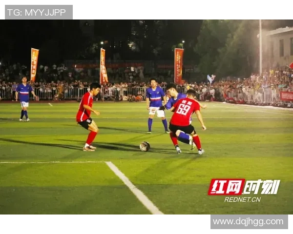 18企鹅足球明星赛激情碰撞展现球场魅力与友谊的完美结合 18企鹅足球明星赛激情碰撞展现球场魅力与友谊的完美结合