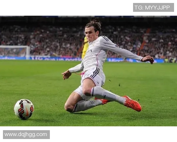 足球巨星贝尔辉煌履历与精彩瞬间全景回顾